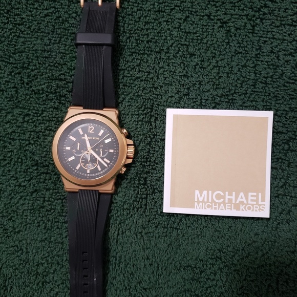 Michael Kors watch - Picture 2 of 4